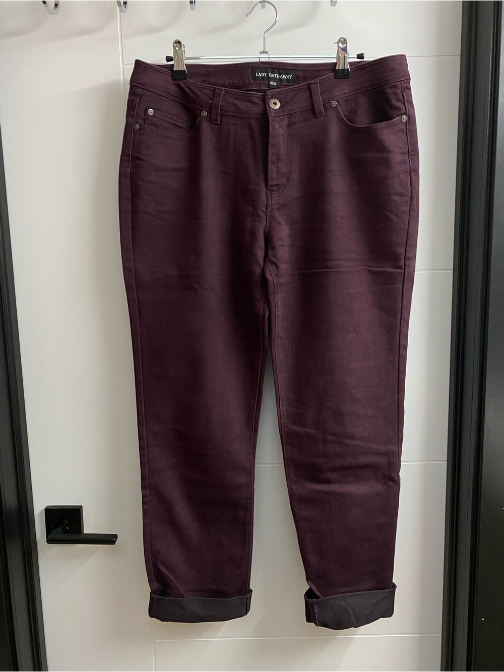 Lady Butterways Boyfriend Jeans in Deep Plum